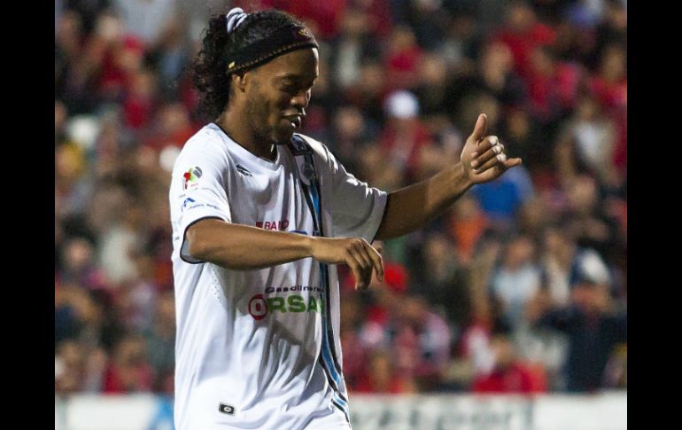 Ronaldinho buscará de nuevo ser la figura de Gallos. MEXSPORT / ARCHIVO