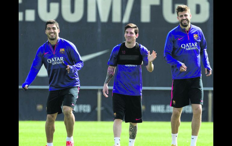 Luis Suárez, Lionel Messi y Gerard Piqué serían titulares ante el Espanyol. EFE / A. García