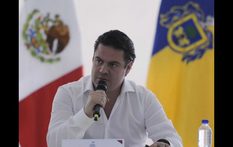 Aristóteles Sandoval se reunió el pasado miércoles en El Grullo con 15 alcaldes de las regiones de Sierra de Amula y Costa Sur. TWITTER / @AristotelesSD
