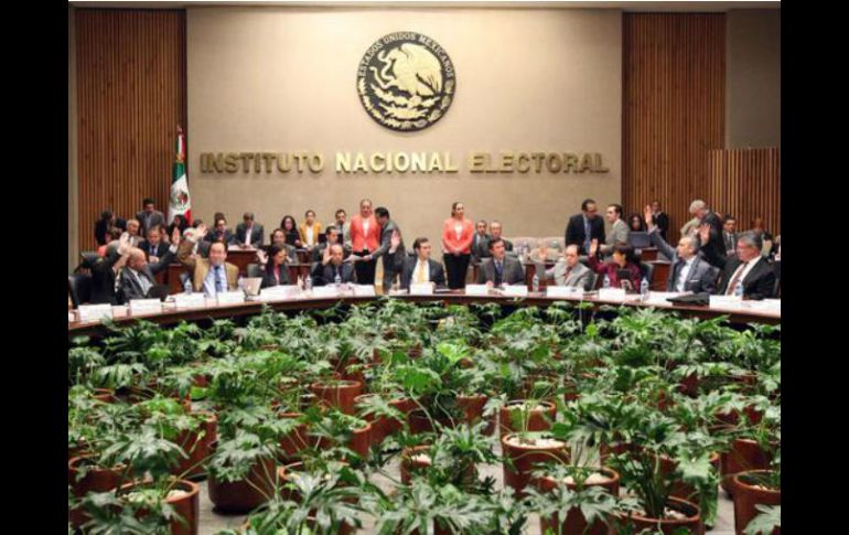 La suspensión es impulsada en el Consejo del INE debido a que las multas económicas no han causado efecto en el PVEM. TWITTER / @INEMéxico