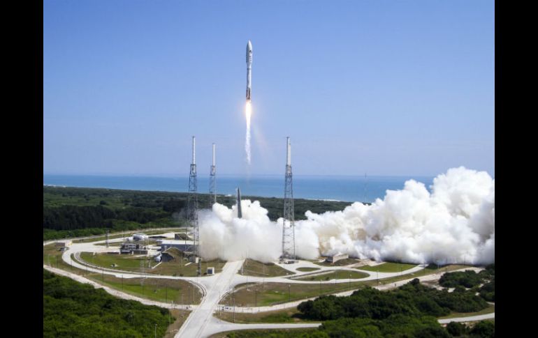El X-37B fue puesto en órbita con un cohete Atlas V lanzado hoy a las 15.05 GMT desde Cabo Cañaveral. AP / United Launch Alliance