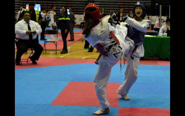 La tapatía ganó bronce en la modalidad de combate en las instalaciones del Gimnasio Nuevo León Unido. TWITTER / @CODEJALISCO