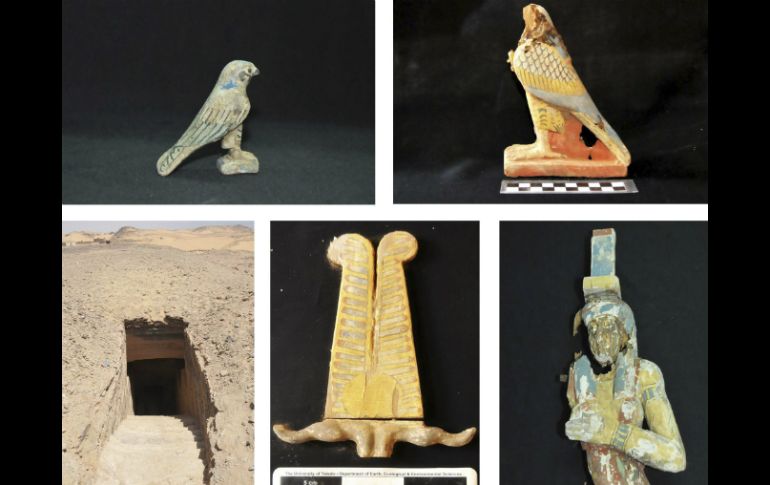 Las momias se encontraron en el interior de los sarcófagos de roca y madera. EFE /