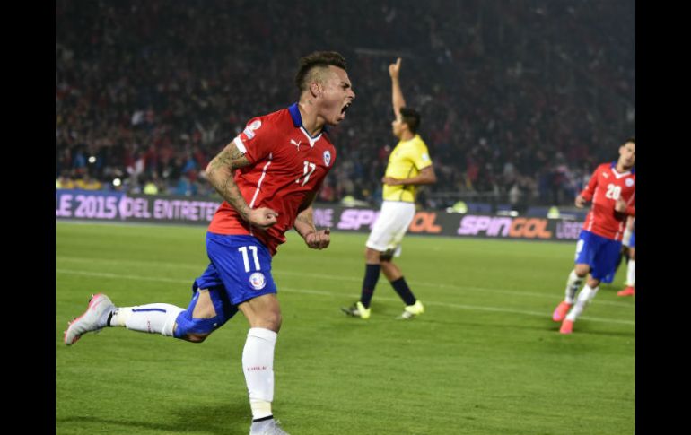 Vargas anotó el segundo tanto para Chile. AFP / L. Acosta