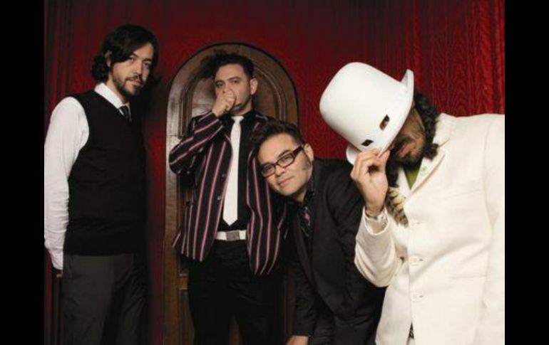 La banda ha criticado en constantes ocasiones a la política y al gobierno mexicano. FACEBOOK / Café Tacvba Oficial