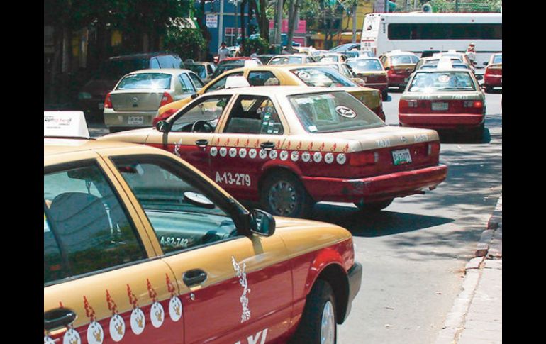 Taxis. En lucha con Uber. EL FINANCIERO ARCHIVO  /