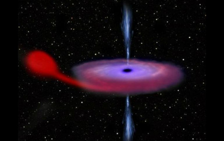 El sistema formado por el agujero y la estrella, que se orbitan de manera mutua es conocido como  V404 Cygni. TWITTER / @esa