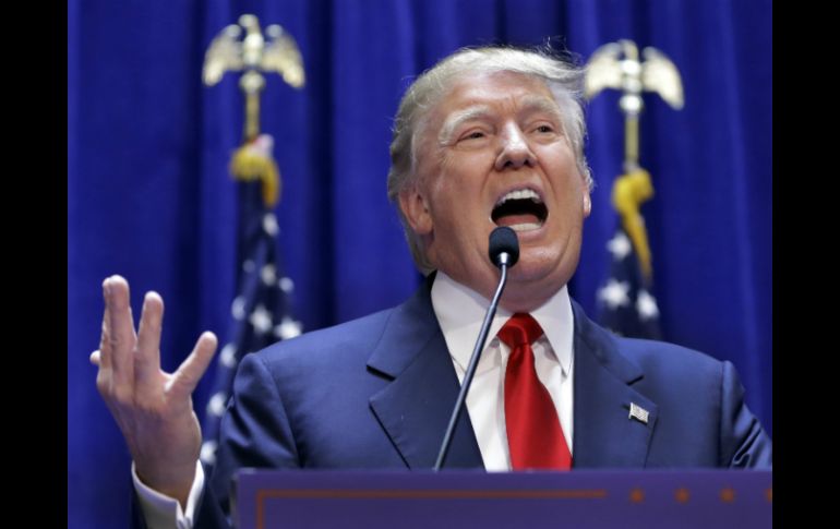 Donald Trump sostiene que no tiene porqué disculparse con México por lo dicho en su discurso anti inmigrante. AP / R. Drew