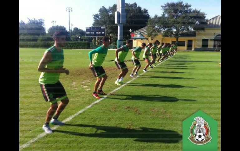 La Selección mexicana se encuentra entrenando para su gira de preparación rumbo a la Copa Oro. TWITTER / @miseleccionmx