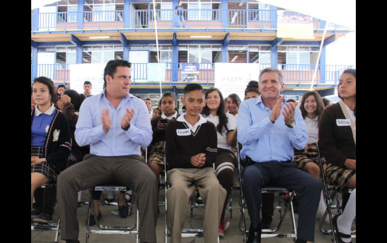 Aristóteles Sandoval y el alcalde de Tonalá, Jorge Arana. ESPECIAL / Ayuntamiento de Tonalá