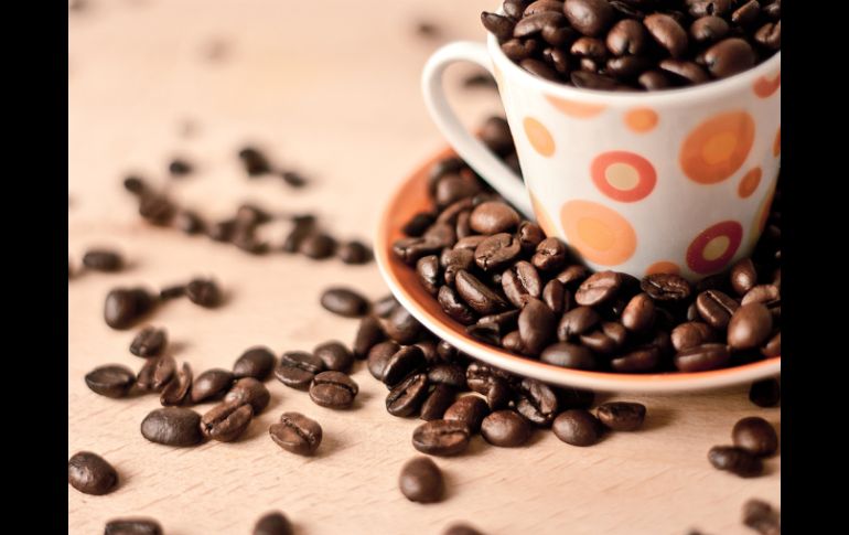 Una taza de café contiene desde 50 mg hasta más de 400 mg de cafeína. ESPECIAL /