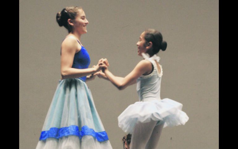 Entre las actividades se encuentra la danza clásica para principiantes de entre 7 y 10 años de edad. EL INFORMADOR / A. García