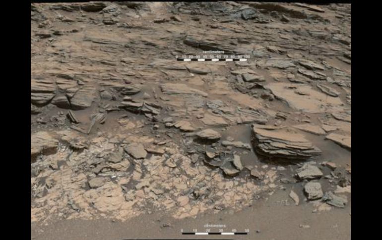Los investigadores sugieren que las rocas de color claro y ricas en sílice pueden ser restos de una antigua corteza marciana. TWITTER / @MarsCuriosity
