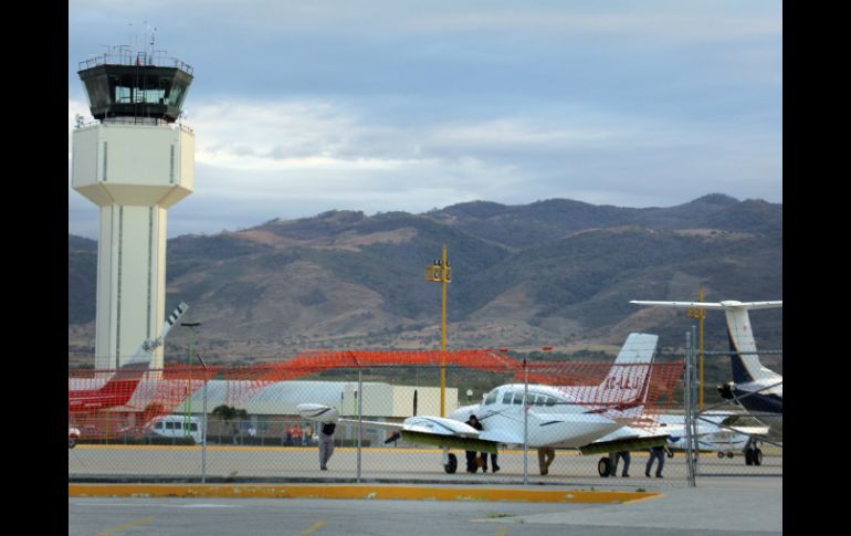 La aeronave pierde el control y se incendia en el Aeropuerto Internacional 'Francisco Sarabia'. NTX / ARCHIVO