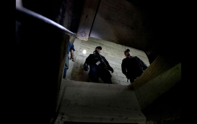Señalan que la construcción del túnel altamente sofisticado, permitía afirmar que funcionarios favorecieron al evasor. AP / M. Ugarte