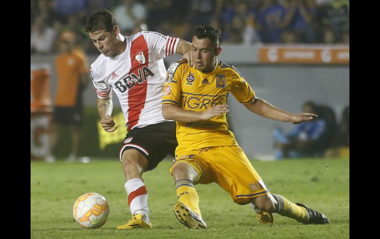Tigres y River protagonizan batalla por la Copa Libertadores 2015. AFP / ARCHIVO