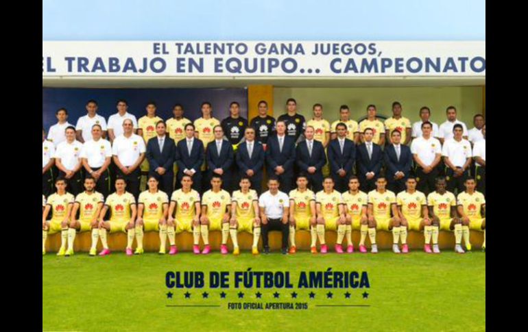 Este jueves el América se tomó la foto oficial en sus instalaciones de Coapa. TWITTER / @CF_America