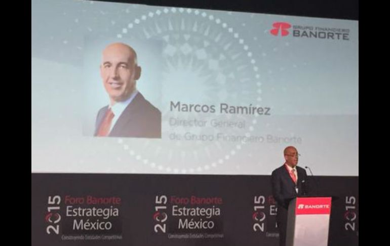 Marcos Ramírez afirma que el sector privado y el gobierno deben trabajar juntos para enfrentar el panorama económico actual. TWITTER / @PrensaBanorte