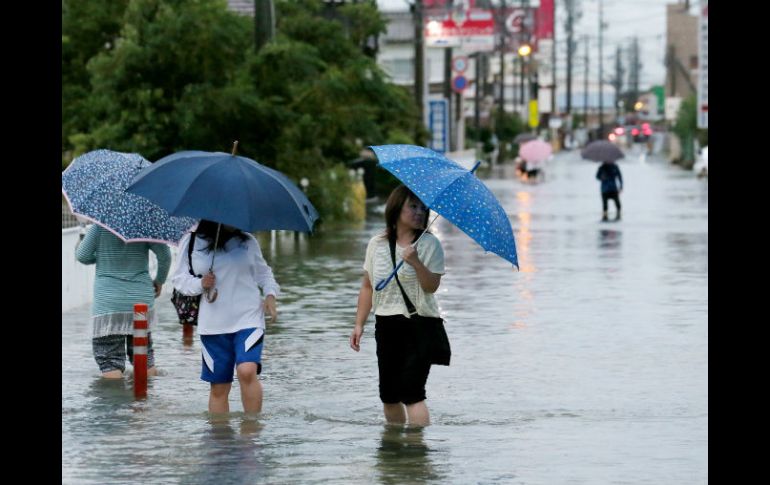 Desde hace varios días, Japón registra lluvias torrenciales y crecidas; algunas personas han sido obligadas a desalojar sus hogares. AFP / J. Press