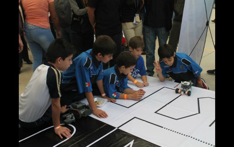 Los ganadores podrán llevarse desde una tablet hasta un viaje al mundial de robótica en Alburquerque. ESPECIAL /