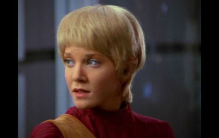 Jennifer Lien apareció en 'Star Trek: Voyager' en el papel de Kes, entre 1995 y 2000. ESPECIAL / www.imdb.com