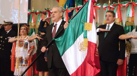 Basáñez Ebergenyi encabezó la celebración de la Independencia de México este 16 de septiembre en Estados Unidos. NTX / ARCHIVO