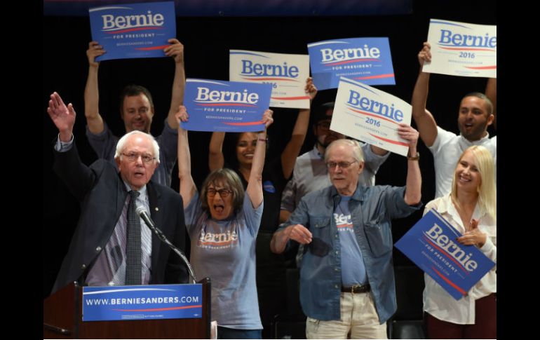 Bernie Sanders goza de más popularidad que Hillary Clinton debido a su preocupación por la clase media. AFP / T. A. Clary