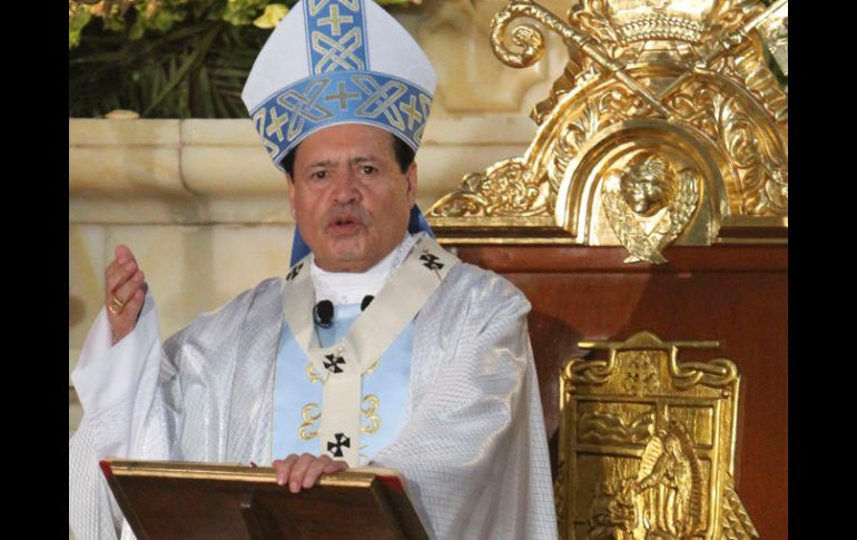 El cardenal Rivera Carrera oró por quienes resultaron damnificados en el terremoto del 19 de septiembre de hace 30 años. NTX / ARCHIVO