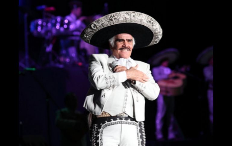 El icónico cantante mexicano triunfa con su nueva producción discográfica grabada en su rancho y bajo su propia producción. TWITTER / @_vicentefernandez