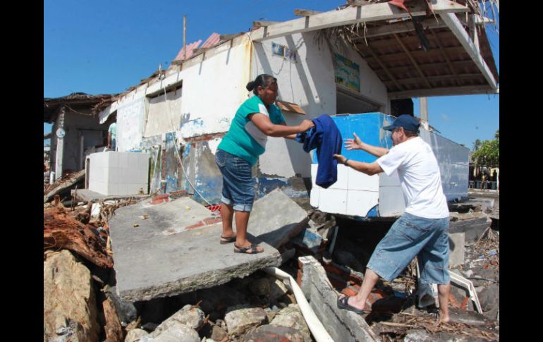 El paso de 'Patricia' dejo pérdidas materiales a los pobladores de zonas de la costa de Colima. NTX / J. Pazos