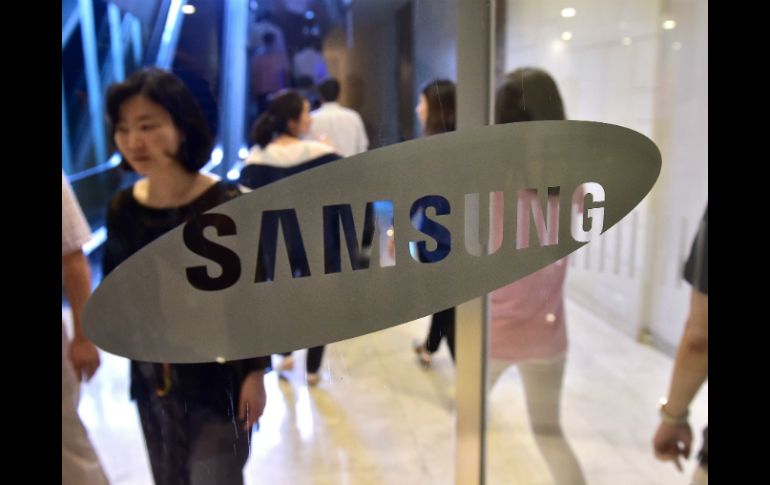 Samsung Electronics ganó impulso en el tercer trimestre gracias a sus fuertes ventas de chips de memoria. AFP / ARCHIVO