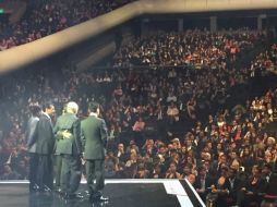 Los Tigres del Norte durante su discurso al recibir la Luna del Auditorio. TWITTER / @tigresdelnorte