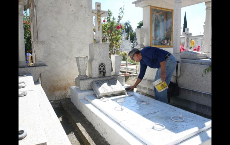 Desde el pasado jueves se implementó un operativo en cada uno de los cementerios. EL INFORMADOR / M. Vargas