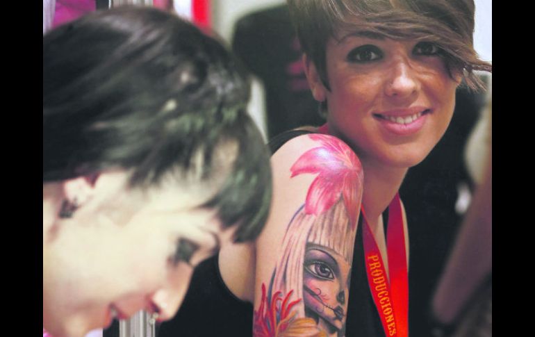 “Viva la tinta”. El evento reunirá a los mejores tatuadores del país. EFE /
