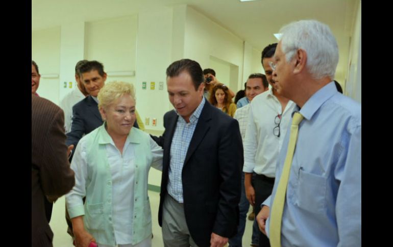 Ayer, el alcalde zapopano hizo un recorrido de supervisión de los trabajos en el hospital. TWITTER / @PabloLemusN