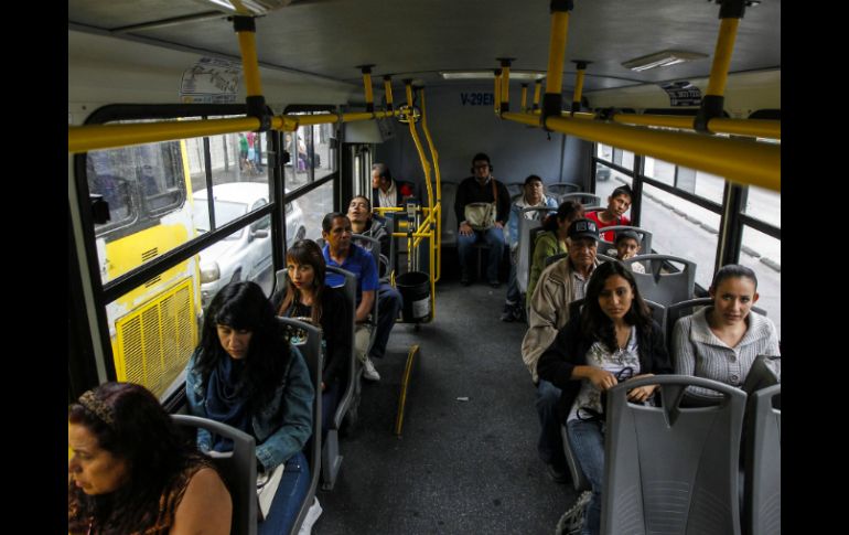 Se estima que en la metrópoli hay un millón y medio de usuarios del transporte público. EL INFORMADOR / ARCHIVO