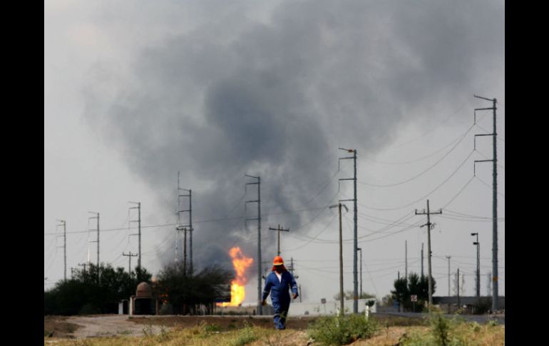 ''No existe riesgo para la población por el accidente que ocurrió en la refinería de Salina Cruz'', indicaron. EFE / ARCHIVO