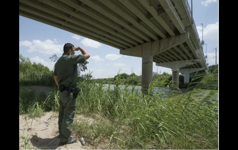 Los agentes graduados del Departamento de Seguridad Pública de Texas serán enviados a vigilar la frontera. EFE / ARCHIVO