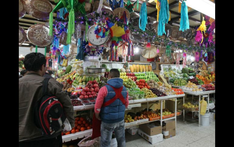 De acuerdo con un estudio, hay personas que ven en el mercado popular una tradición de la cultura mexicana. NTX / ARCHIVO