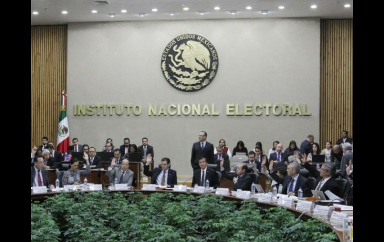 El INE ratificó a todos los consejeros locales y a los distritales por lo menos mientras se celebra la elección. NTX / ARCHIVO