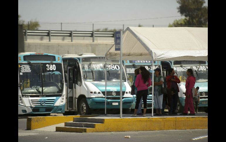 El levantamiento del padrón incluye revisiones jurídicas, mecánicas y documentales de los autobuses. EL INFORMADOR / ARCHIVO