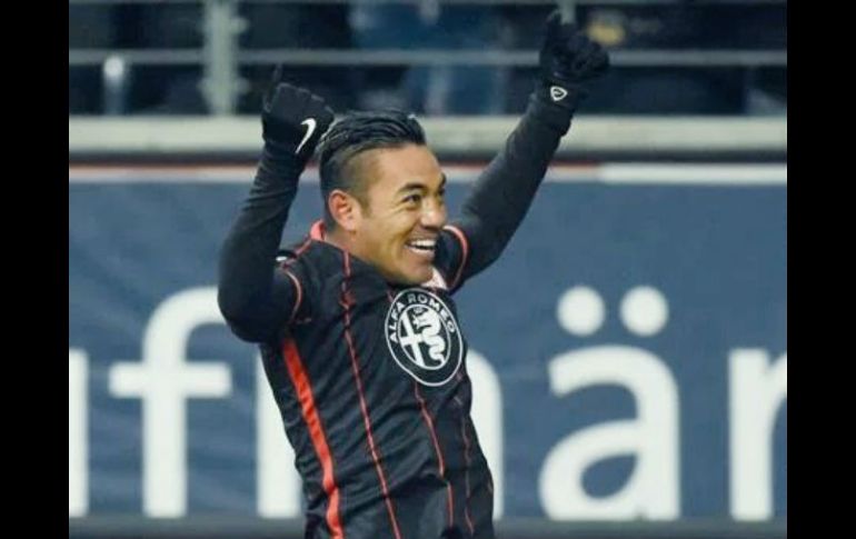 El jugador mexicano expresó que está contento y agradecido por haber jugado su primer partido en la Bundesliga. TWITTER / @MarcoFabian_10