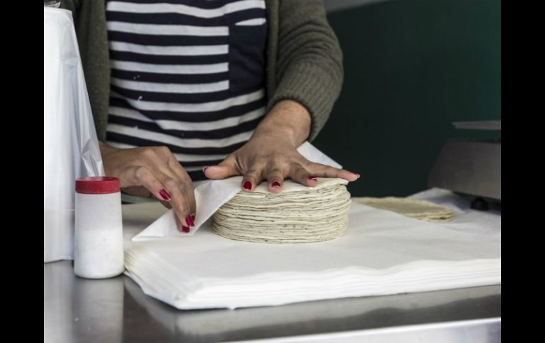 En los últimos días el precio de la tortilla aumentó en varios comercios. EL INFORMADOR / ARCHIVO