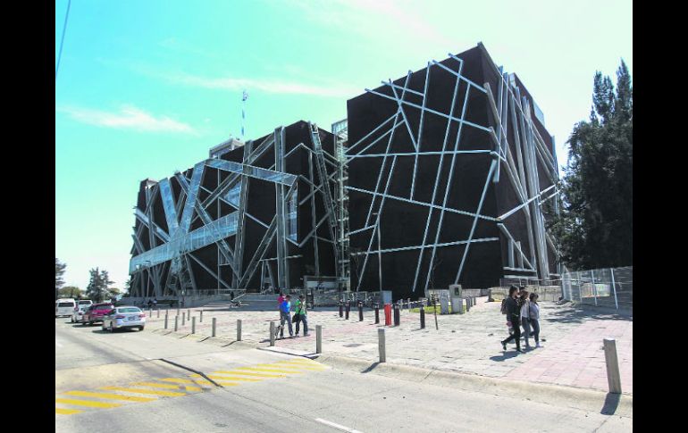 En 2012 se abrió la Biblioteca Pública del Estado Juan José Arreola con la idea de que ésta fuera la “puerta de entrada” al CCU. EL INFORMADOR / F. Atilano