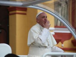 Comentan que el Papa 'ha estado fascinado con el recibimiento porque es visible en su cara de alegría y sus ganas'. EFE / B. Fregoso