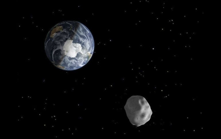 Un estudio afirma que se estará diez veces más cerca de la Tierra que la Luna pero no colisionará. EFE / ARCHIVO