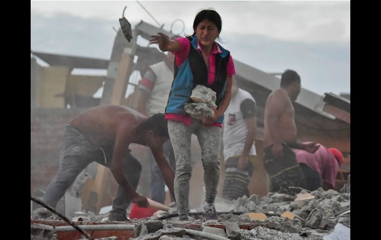 La ayuda europea a Ecuador no se limita sólo a recursos económicos, sino a tecnología y cuerpos de emergencia. AFP / L. Acosta