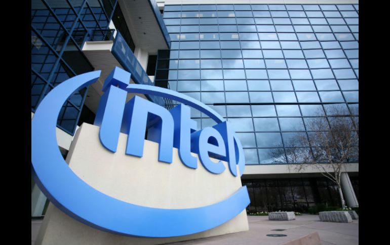 Los ingresos de Intel aumentaron hasta los 13 mil 700 millones de dólares en el primer trimestre de este año. AFP / ARCHIVO