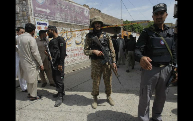 Los delincuentes que lograron ser capturados fueron puestos a disposición del Ejército. AP / M. Sajjad