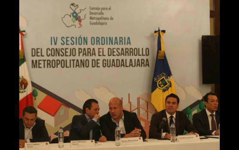 El gobernador y los alcaldes de Zapopan y Guadalajara, entre los participantes. EL INFORMADOR / R. Tamayo
